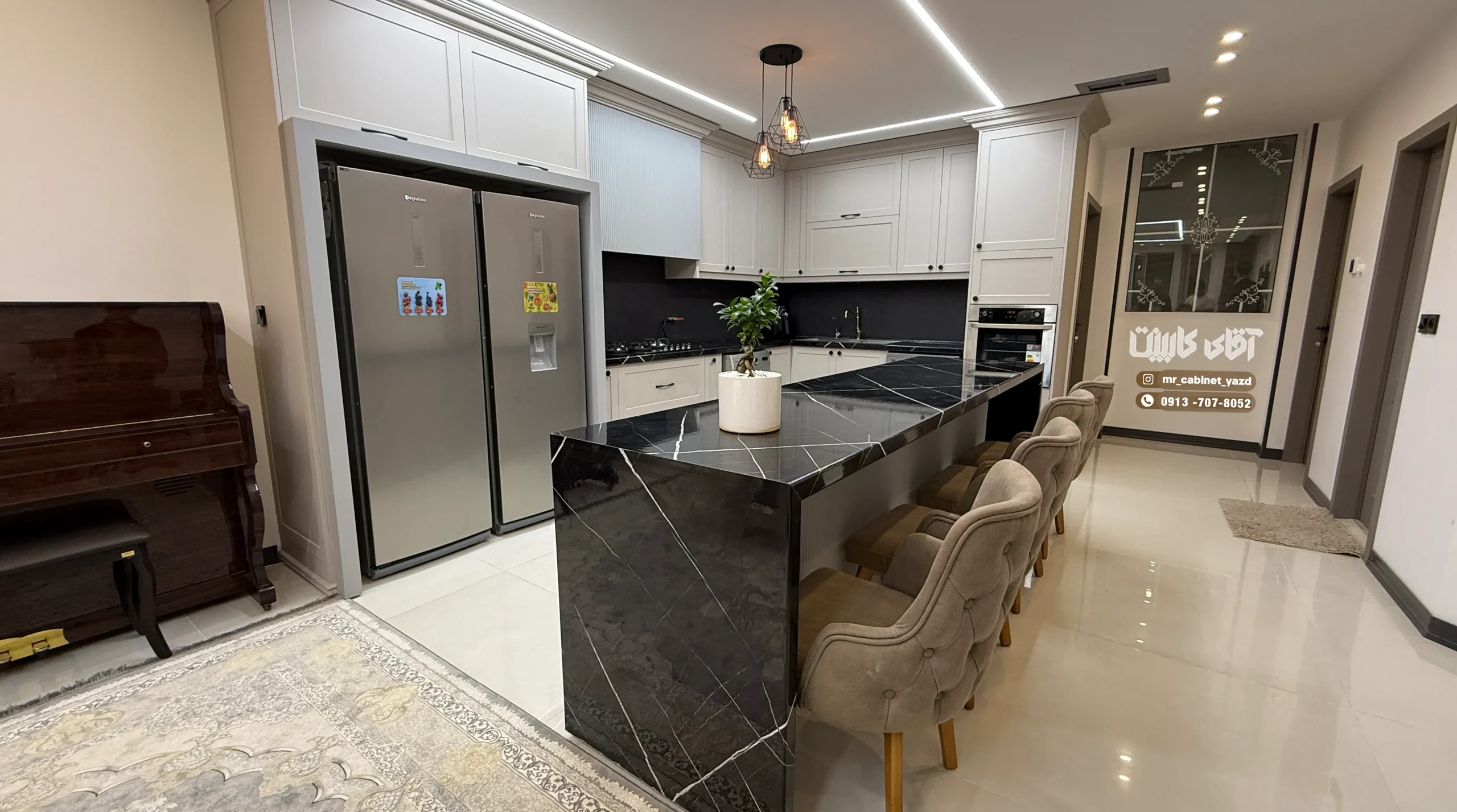 کابینت نئوکلاسیک آقای دهقان، میدان امام علی یزد
